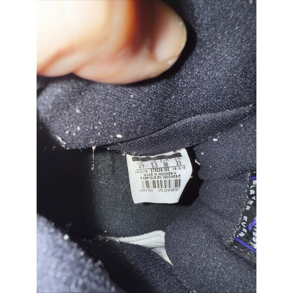 Jordan 11 black/white concord size youth 4Y high top EUC - Picture 8 of 8